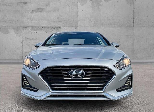 
								2018 Hyundai Sonata GL 4dr Sedan full									