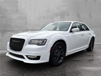 2023 Chrysler 300 Touring-L 4dr All-Wheel Drive Sedan